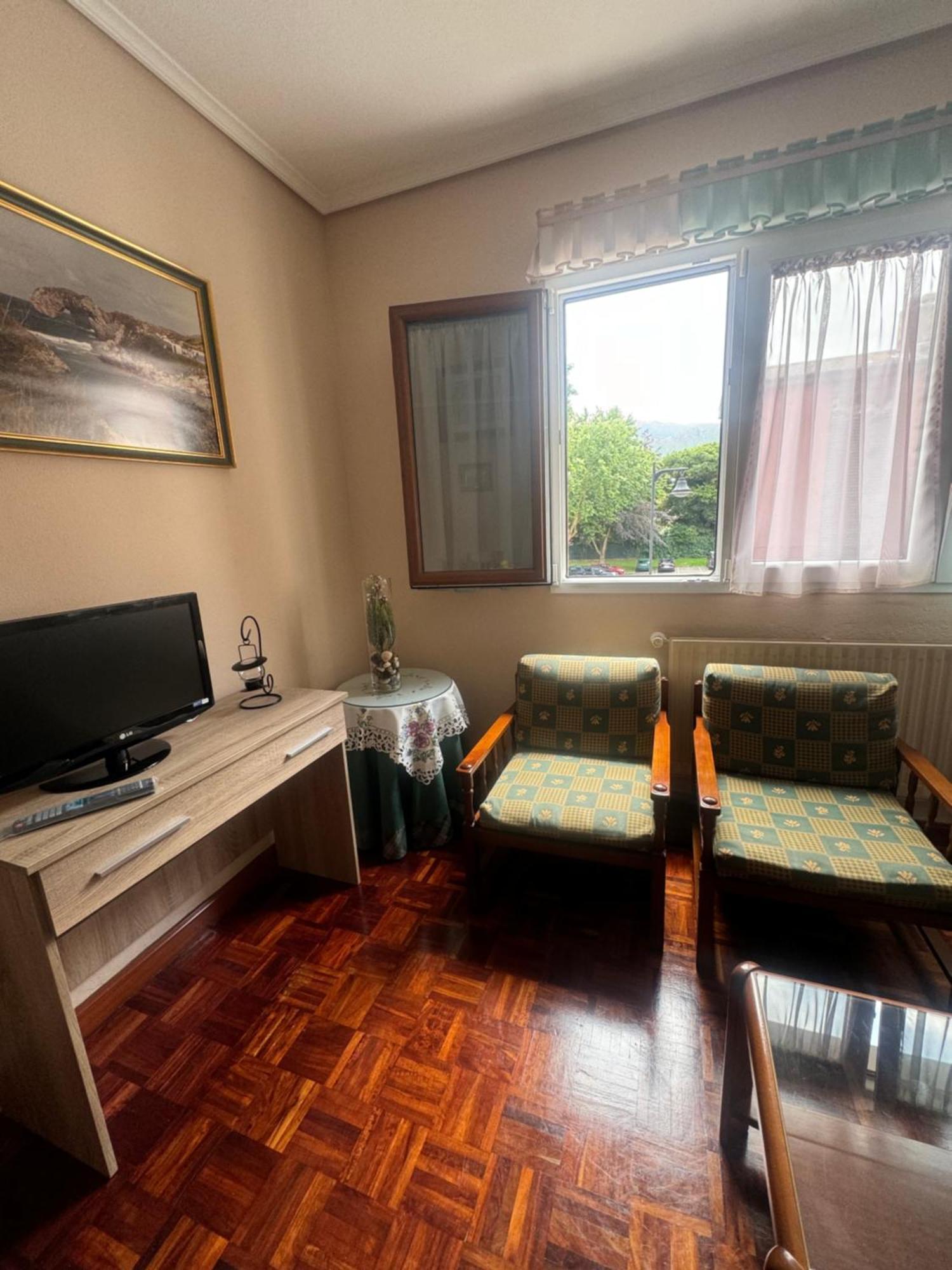 Apartamento En Llanes Con Plaza De Garaje Cubierta Exterior photo